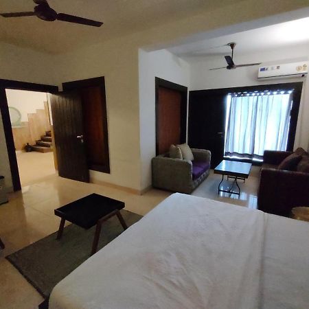 Aakritii Hotels Gurgaon Extérieur photo