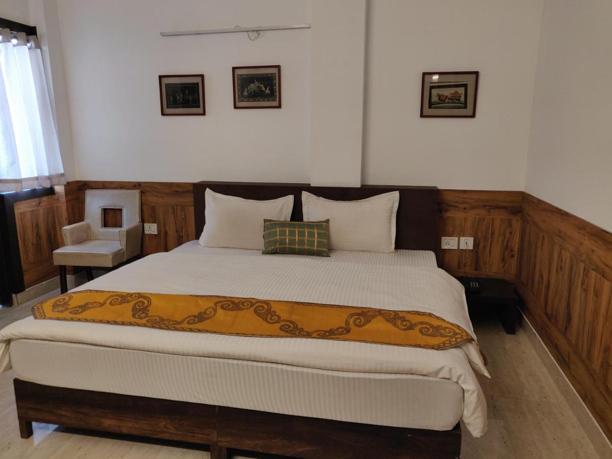 Aakritii Hotels Gurgaon Extérieur photo