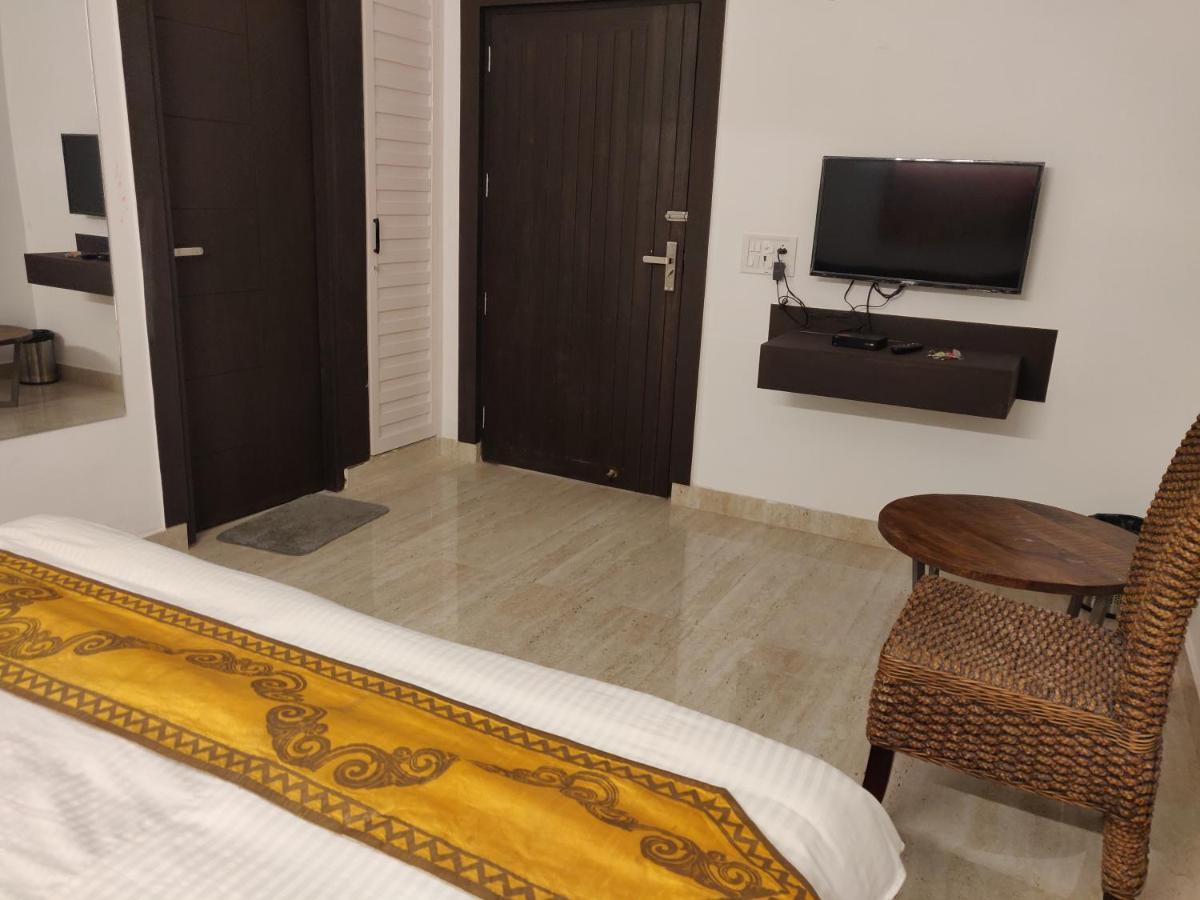 Aakritii Hotels Gurgaon Extérieur photo