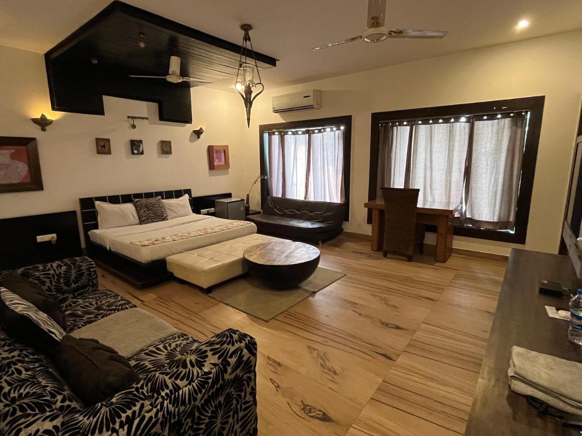 Aakritii Hotels Gurgaon Extérieur photo