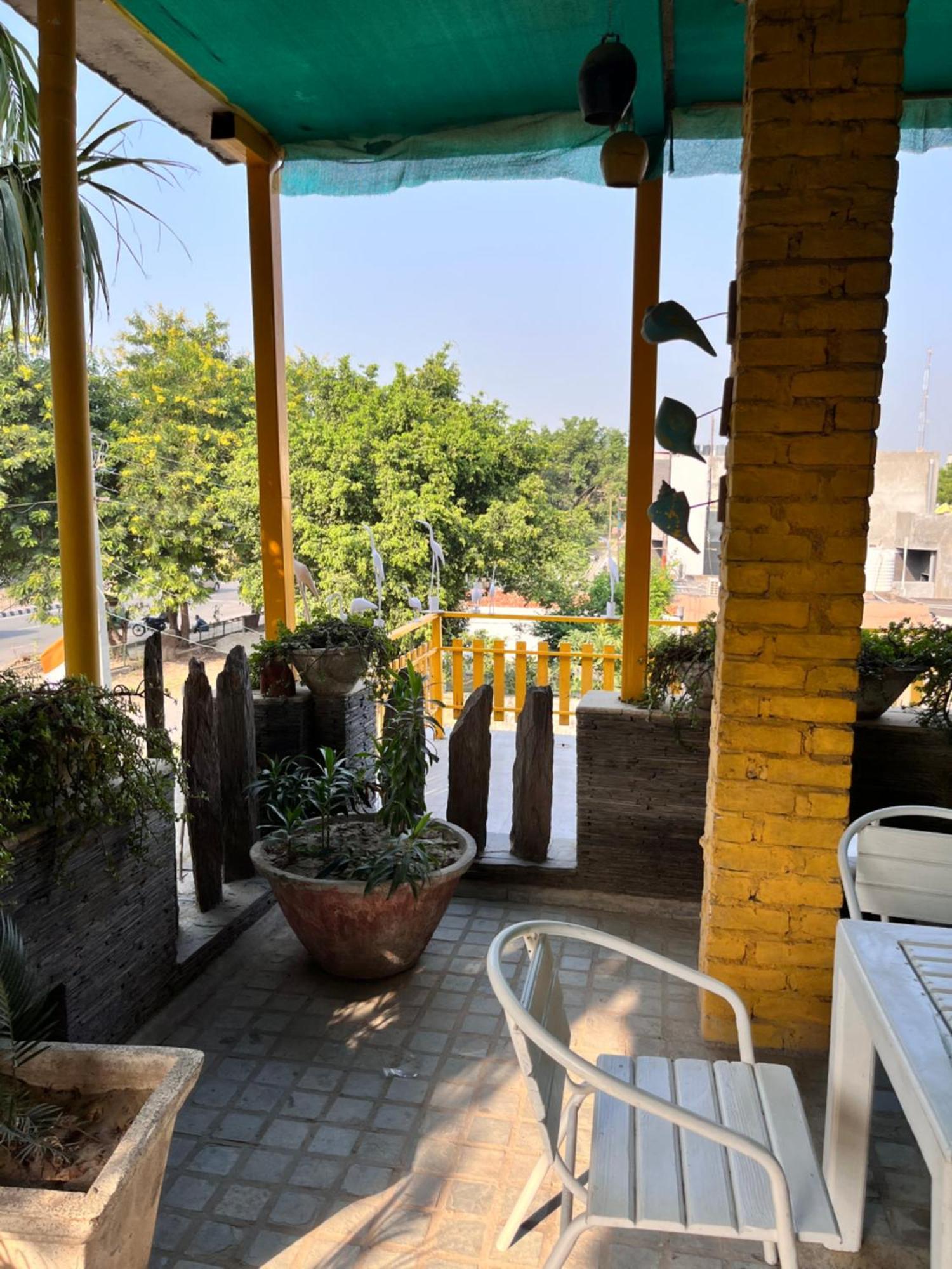 Aakritii Hotels Gurgaon Chambre photo