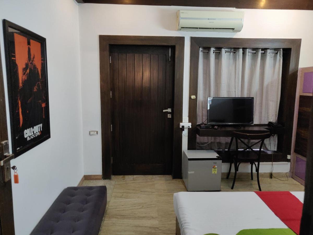 Aakritii Hotels Gurgaon Extérieur photo